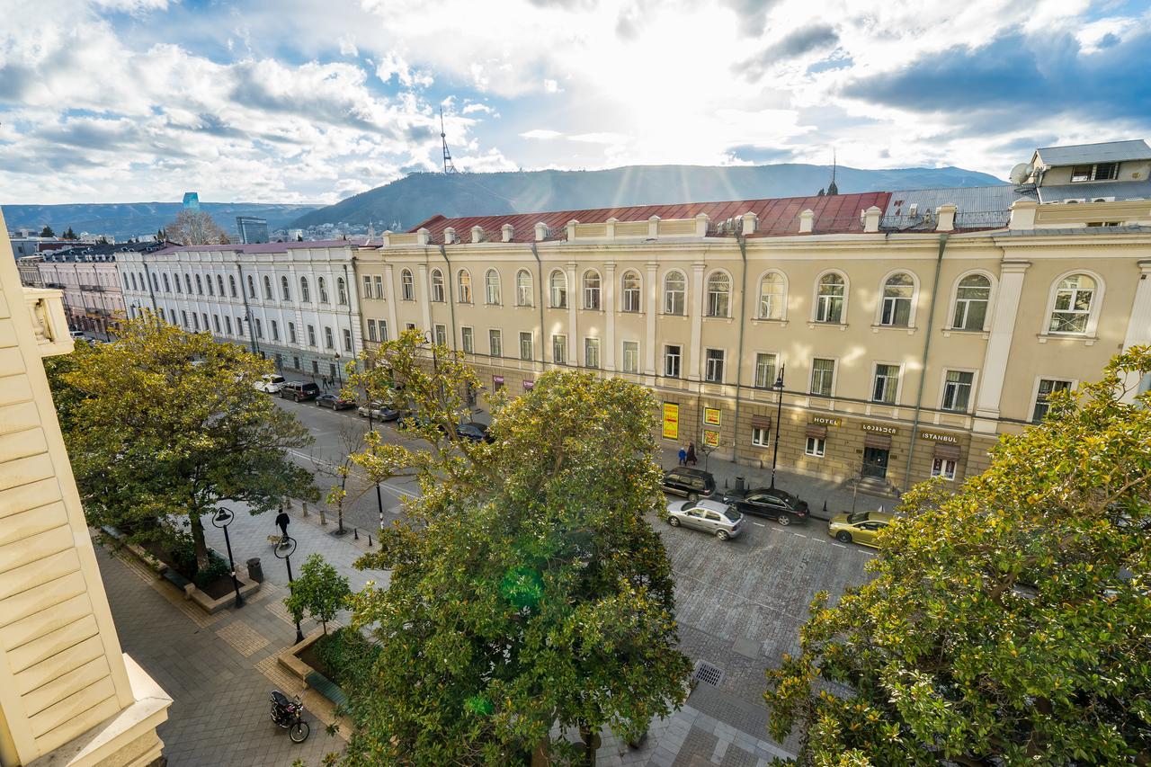 Luxury Apartments On Central Avenue Tbilisi Esterno foto
